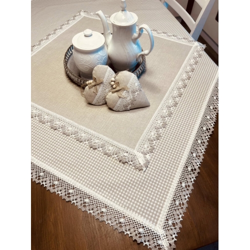 Ubrus 70x70 režný s lněnou krajkou